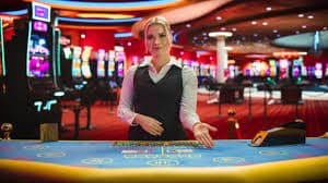Lucky Twins betting interface on pucuk slot showing prediction buttons and stake selection